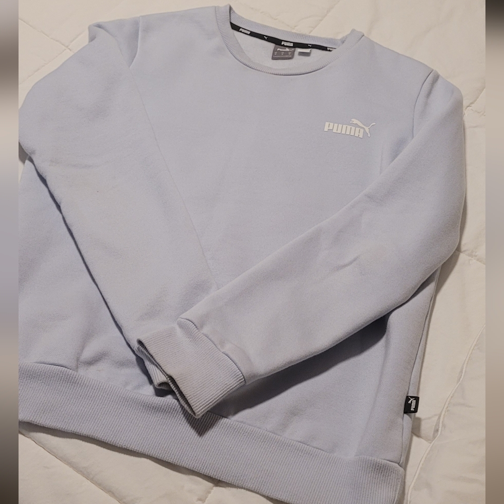 Womens Puma sweatshirt